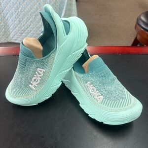 COPY - HOKA ONE ONE All Gender U RESTORE TC Recovery Shoes Size W8 -M7